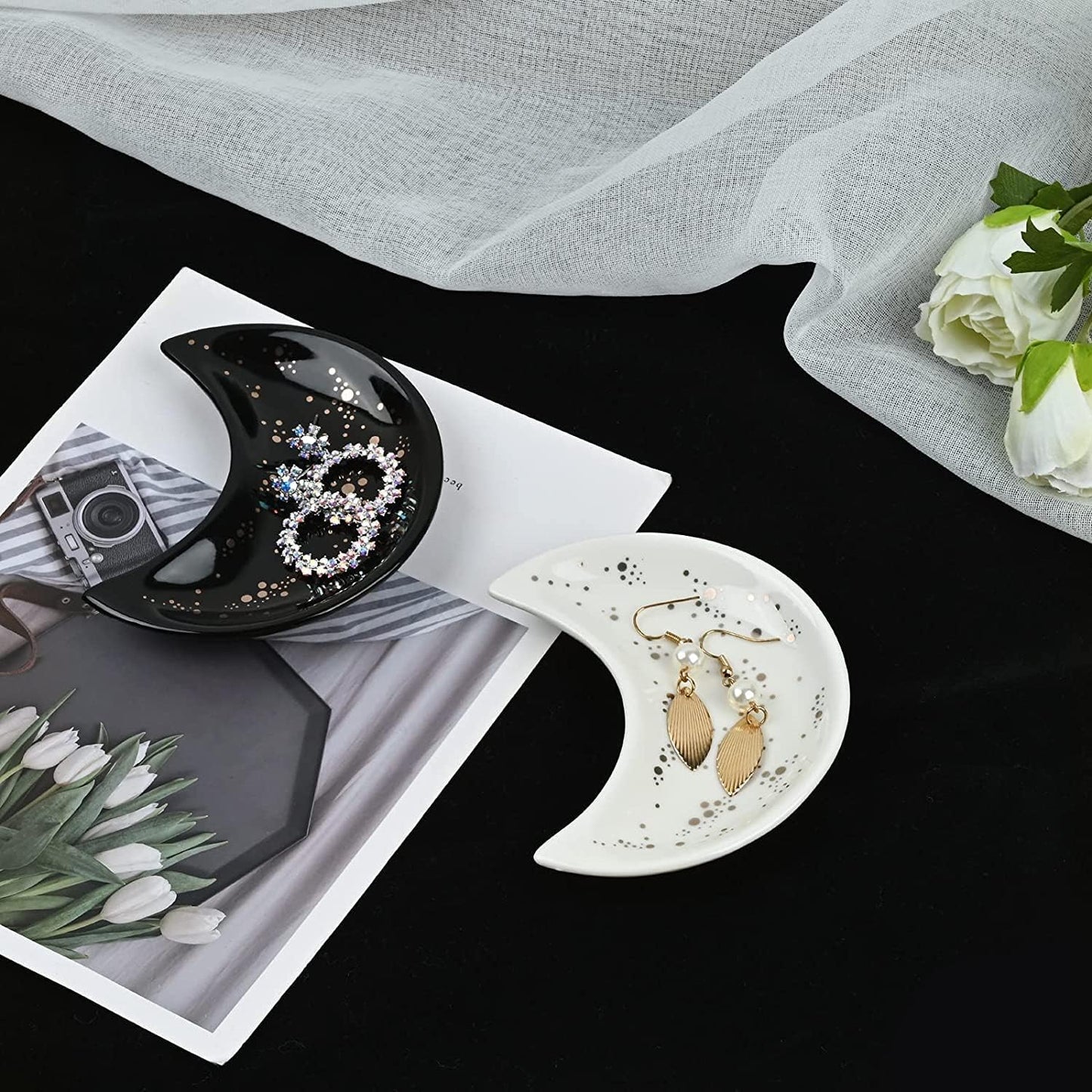 Small Moon Jewelry Dish Tray, Decorative Ceramic Trinket Dish, Modern Accent Tray for Vanity 2Pcs（White and Black ）